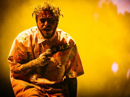 Hoe schrijf je een hit? Je hoort het in de 3FM Unseen Heroes podcast!