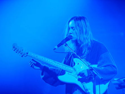 Smelt weg bij de zoete liefdesliedjes van The Japanese House