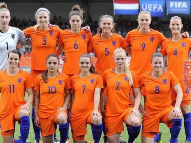 Een grote stap voor het vrouwenvoetbal: Vrouwelijke voetbalplaatjes!