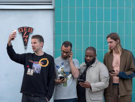 De Jeugd van Tegenwoordig is terug met hun nieuwe single 'Gemist'