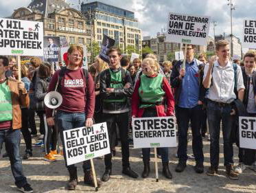 Studenten gaan 5.000 euro extra betalen om studieschuld af te lossen