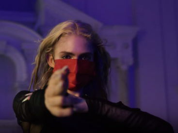 De nieuwe Grimes is geïnspireerd door... Deadmau5?! | Elektronica van Vera