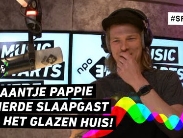 Kraantje pappie is de vierde slaapgast in het glazen huis!