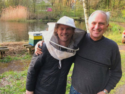 De Vriendenkast: Er komt een bijenkast van het Vriendenteam!