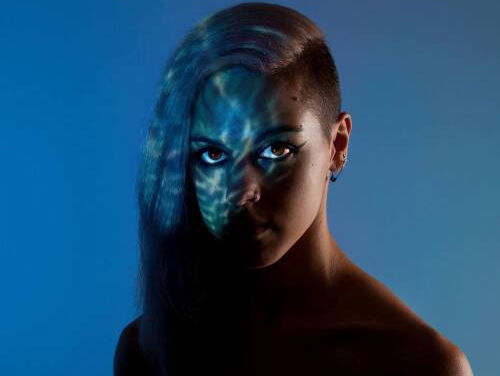 Lakshmi neemt je in haar muziek mee in de ruzies met geliefden