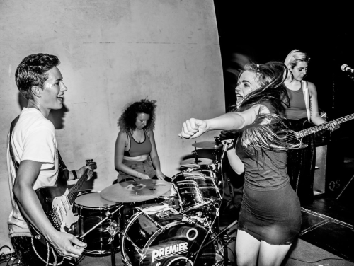 Het Key Change-project wil meer vrouwen op het podium