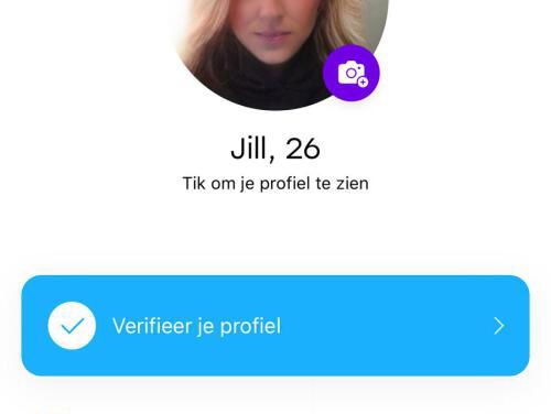 Kevin zit op Badoo als 'Jill' en krijgt de meest bizarre berichten binnen.. #3FM