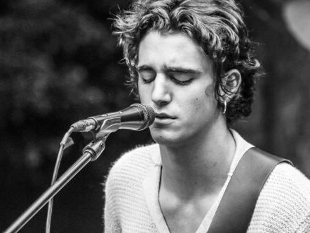 Slow Sunday: Tamino, Roxy Music, Feist