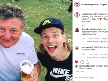 Sander belt zijn vader voor tips bij een sponsorloop