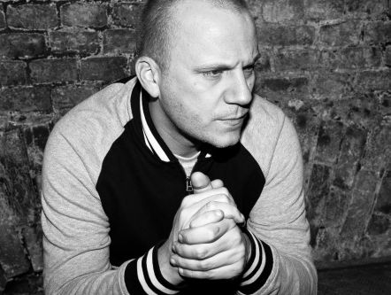 Nineties drum & bass en modular synthesizers met Boddika