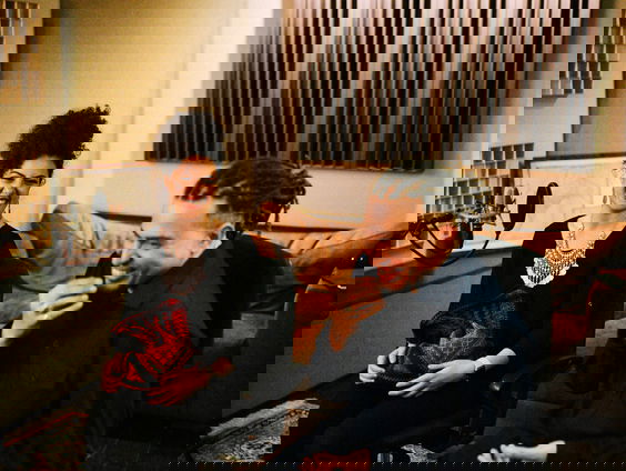 Fresku is terug! 'Sumud', dat hij samen schreef met Palestijnse zangeres Nai Barghouti, is de eerste track van zijn nieuwe album dat 8 oktober verschijnt!