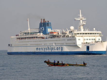 Laura had een tussenjaar, en ging werken in Afrika!
