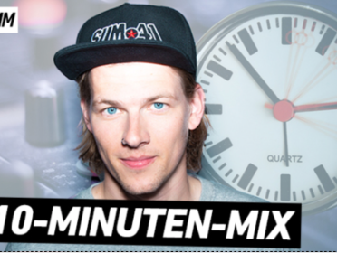 10 MM: De jeugd van tegenwoordig, Kav Verhouzer & Sjaak, Yolanda, Calvin Harris & Sam Smith, Purple disco ...