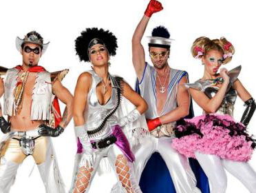 Knipperlichtliedje: zomerse Vengaboys-vibe voor de cabrio van Anton