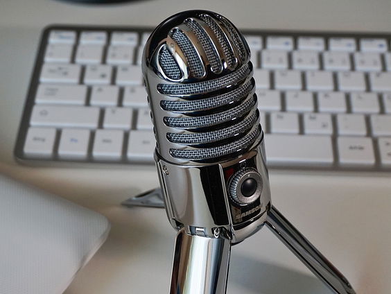 Jet Berkhout maakte een podcast-serie waarin ze in het leven van Ennio Morricone dook