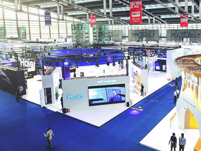 Tech-expert Arnoud Wokke heeft de vetste gadgets voor jouw huisdieren gezien!