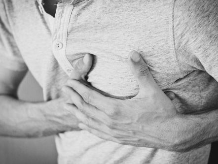 Elles de Vogel kreeg een spontane hartstilstand en vertelt hierover