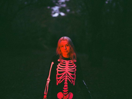 Phoebe Bridgers: 'Mensen sturen me selfies waarop ze moeten huilen van mijn muziek'