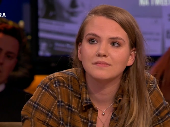 Factcheck: Is Anne Fleur Dekker zo gek als een deur?