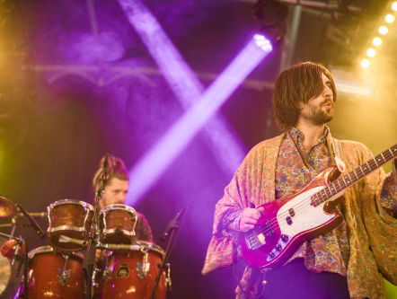 YĪN YĪN is één van de muzikale beloftes van 2020