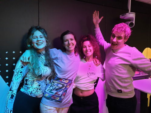 De elevator pitch van Alison Jutta #3FM #elevatorpitch