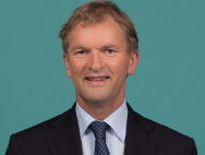 Maurits von Martels vertelt dat kamerleden soms dagen in de buurt van de kamer moeten blijven