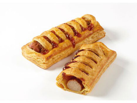 Mark+Rámon testen het nieuwe 'frikandelbroodje' van de Burger King!