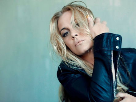 Is supertalent Alice Merton de perfecte mix tussen Pink en Anouk?