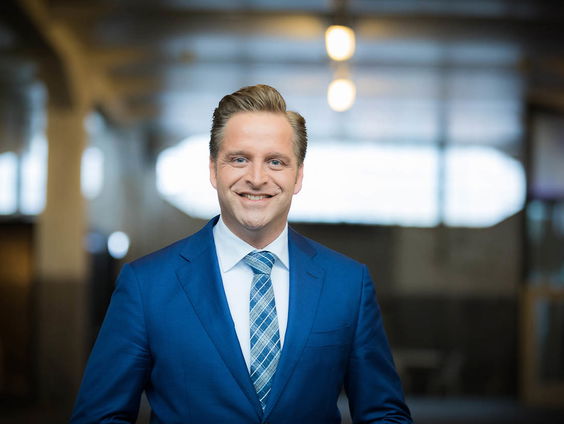 Hugo de Jonge over grote evenementen: wachten op vaccinatie