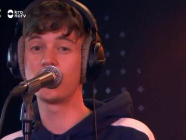 Pjotr - Nog Steeds Verhalen live bij Kevin! #3FM #livemuziek
