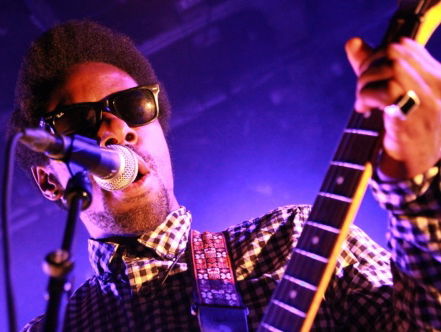 Is Erbij: hoe doet Curtis Harding het in de Bitterzoet?