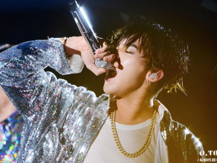 Gillende gekte: een Ziggo Dome vol tienermeisjes voor G-Dragon!