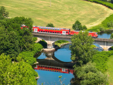Mark ''gaat vreemd'' en roept op om te stemmen