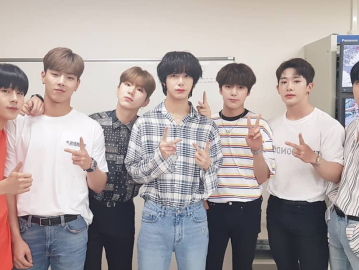 Sonja vliegt naar de andere kant van de wereld speciaal voor Monsta X!