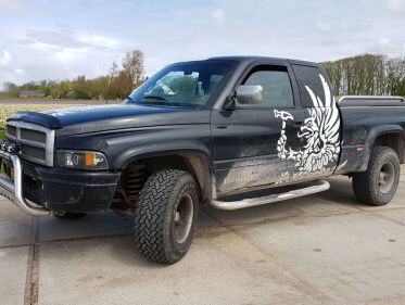 Wie Kent Iemand... met een gigantische antivrieshoes voor Pascal?