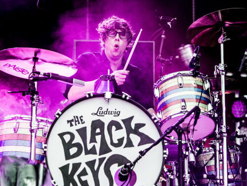 Little Black Submarines van The Black Keys is een aan elkaar geplakt samenhangsel