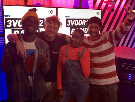 Yung Internet wil stiekem wel graag samenwerken met Merol