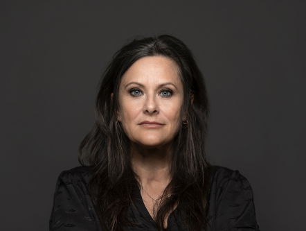 co-host met VPRO-legende Lotje IJzermans