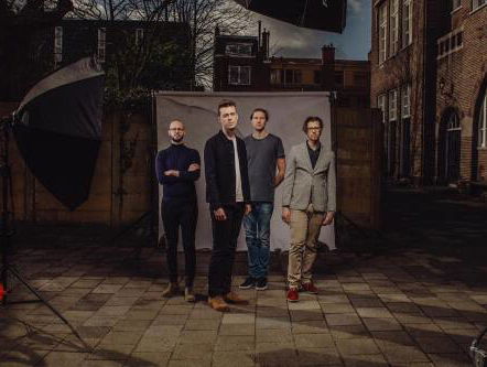 De Small Town Bandits durven iets, wat andere muziekanten niet durven...