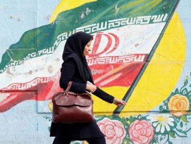 Hoe reageert de bevolking in Iran echt op alle conflicten? Iranees Sahar Nahrvar vertelt.