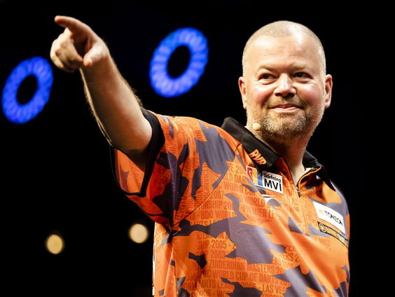 Kevin spreekt de (ex)manager van Raymond van Barneveld over zijn comeback!