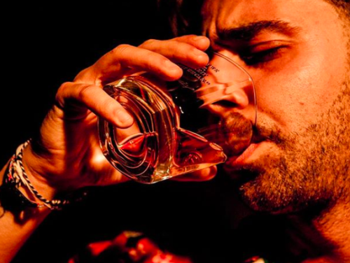 Joshua geniet van de doordachte teksten van Freez!