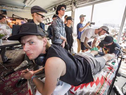 In 2016 vervulde Sum 41 een droom van Sander