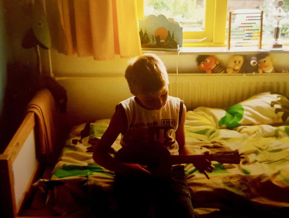 Muylike tipt in zijn liedje: praat met jezelf als je in de knoop zit