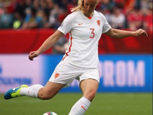 Stefanie vertrekt naar FC Barcelona en leeft haar droom! @Stefaniie92