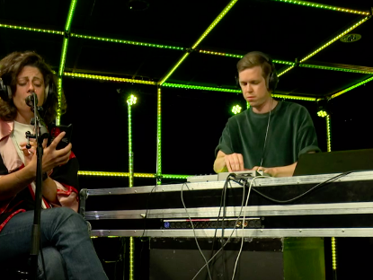 CUT_ schrijft in 1 uur liedje over Prideweek