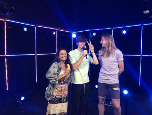 Eva en Frank spreken Blanks over zijn avonturen in Amerika!