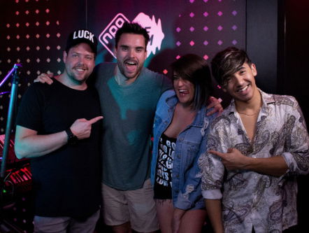 Goodluck staan naakt in de Nederlandse studio's