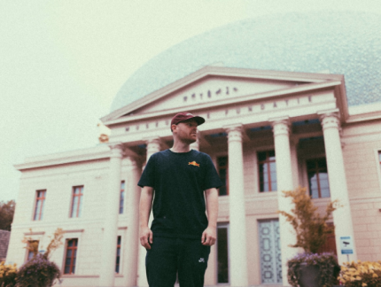 Sticks komt snel met nieuwe muziek die je maar op 1 plek in Nederland kan horen