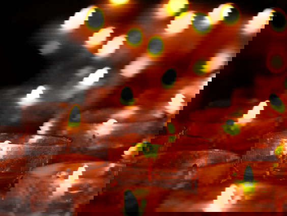 Er is een bekend figuur overleden. Hoe moet je dan rouwen?